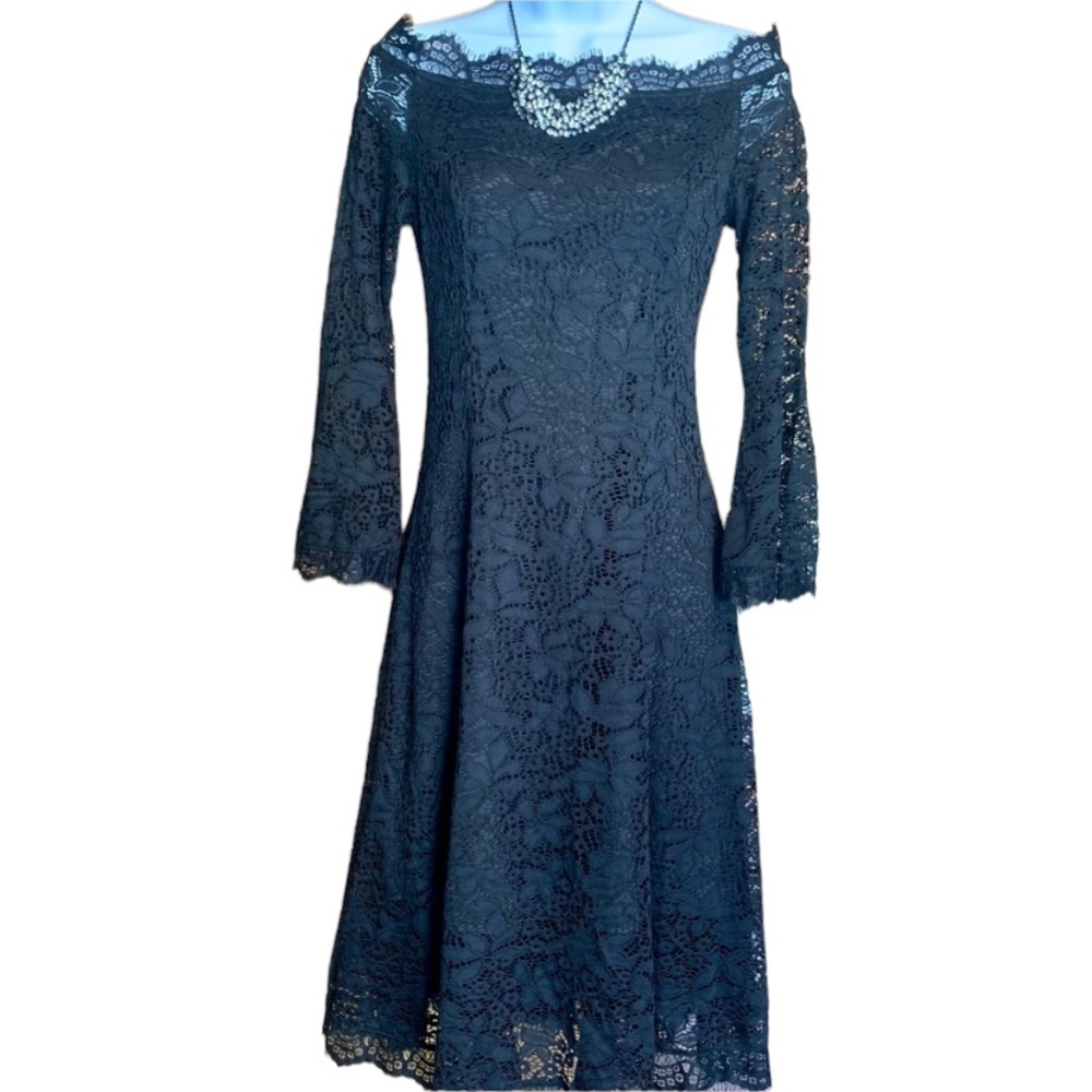 NWOT Aizhe Off Shoulder Black Floral Lace Dress Small